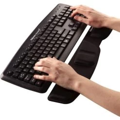 Fellowes 9182801 Fabrik Keyboard Palm Support -Office Supply Store 9182801 healthvfabrik keyboard black inuse